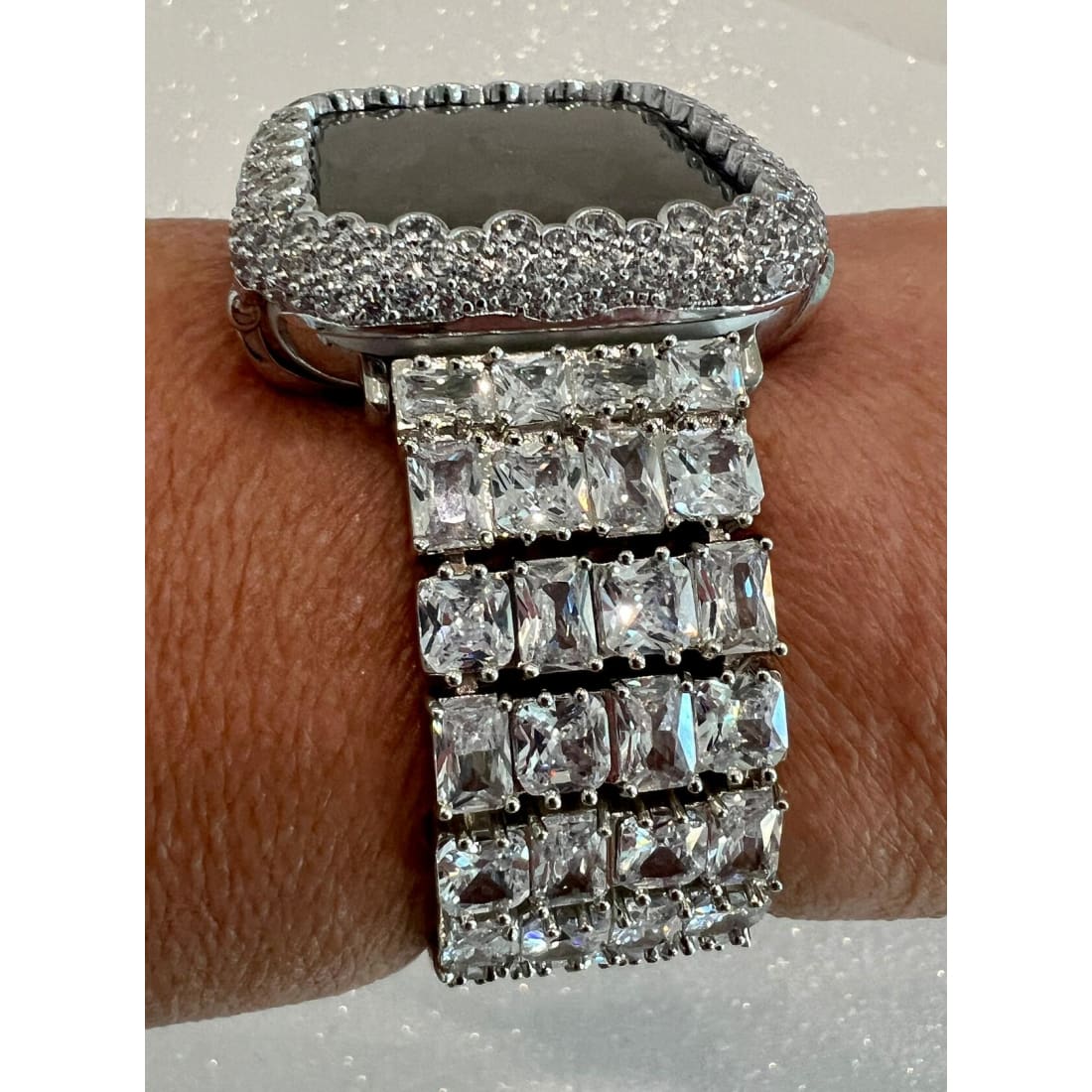 Designer Apple Watch Band Woman Baguette Radiant Cut Swarovski Crystal Silver 49mm Ultra & or Apple Watch Cover Lab Diamond Bezel 41 45mm -