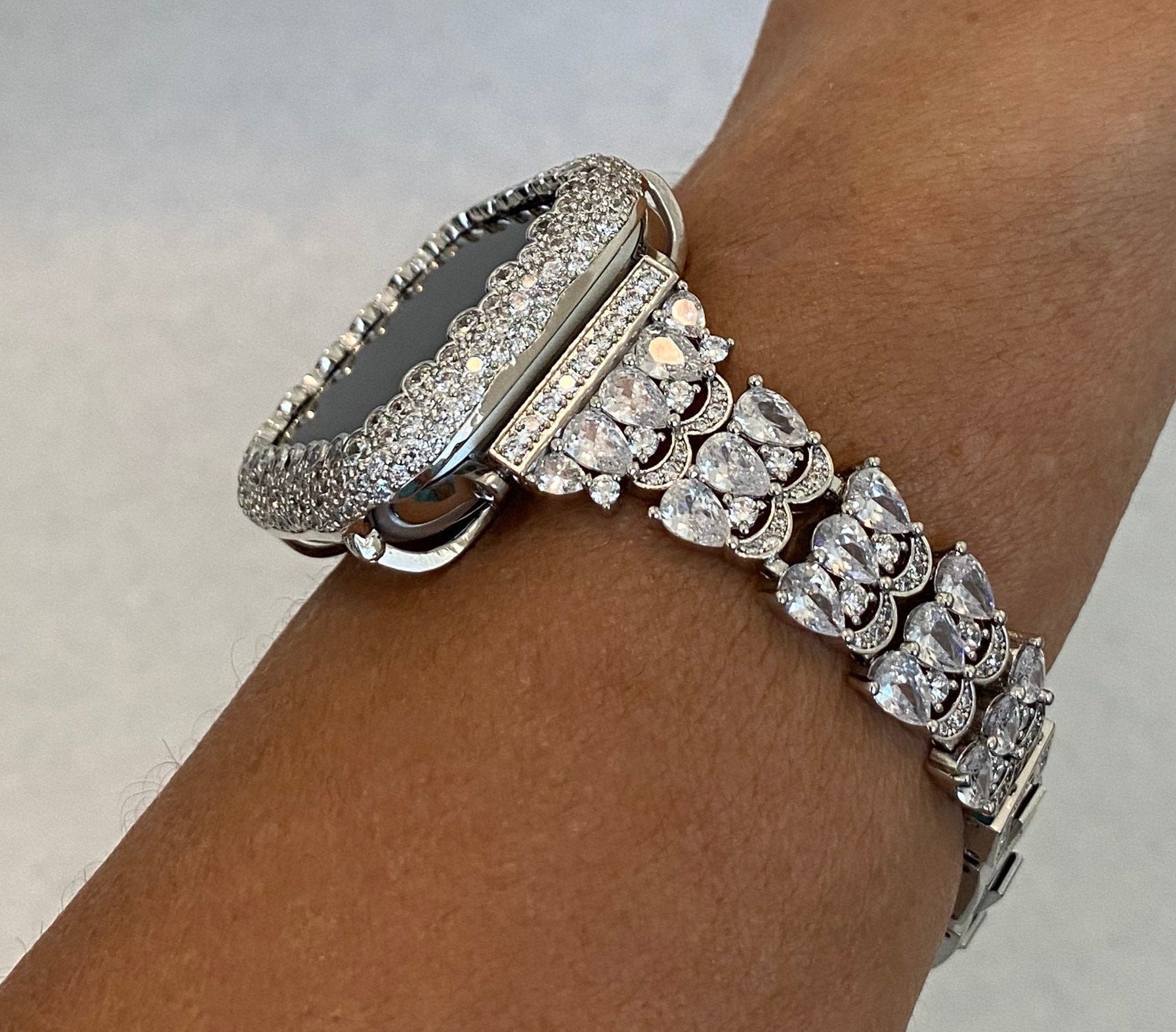 White Gold Apple Watch Band 41mm Women Silver Swarovski Crystals & or Apple Watch Cover Lab Diamond Bezel Apple Watch Case 38mm - 49mm Ultra