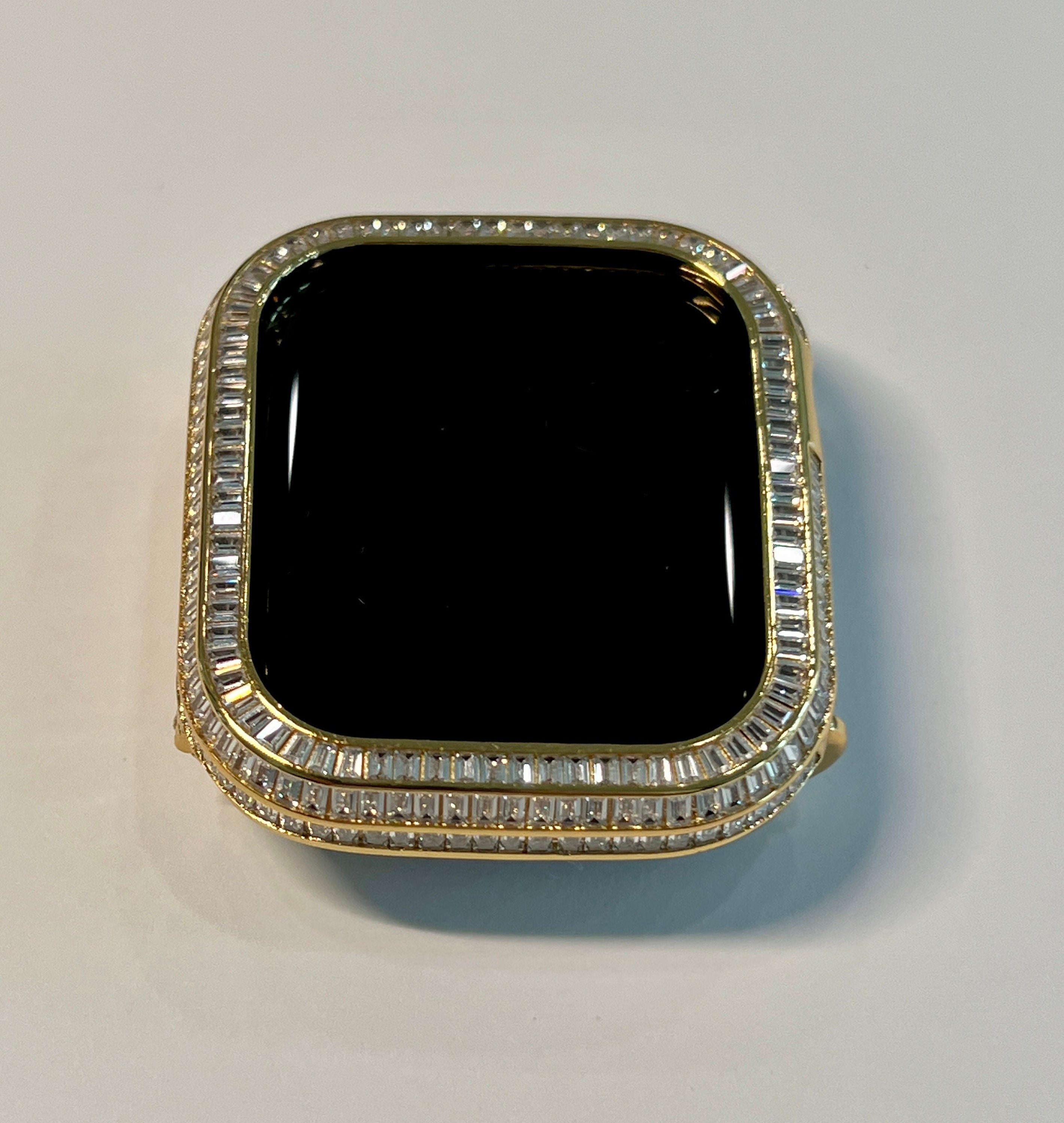 Designer Apple Watch Lab Diamond Bezel Cover Gold 40mm 41mm 44mm 45mm with 3 Rows of Baguettes Smartwatch Bumper Bling