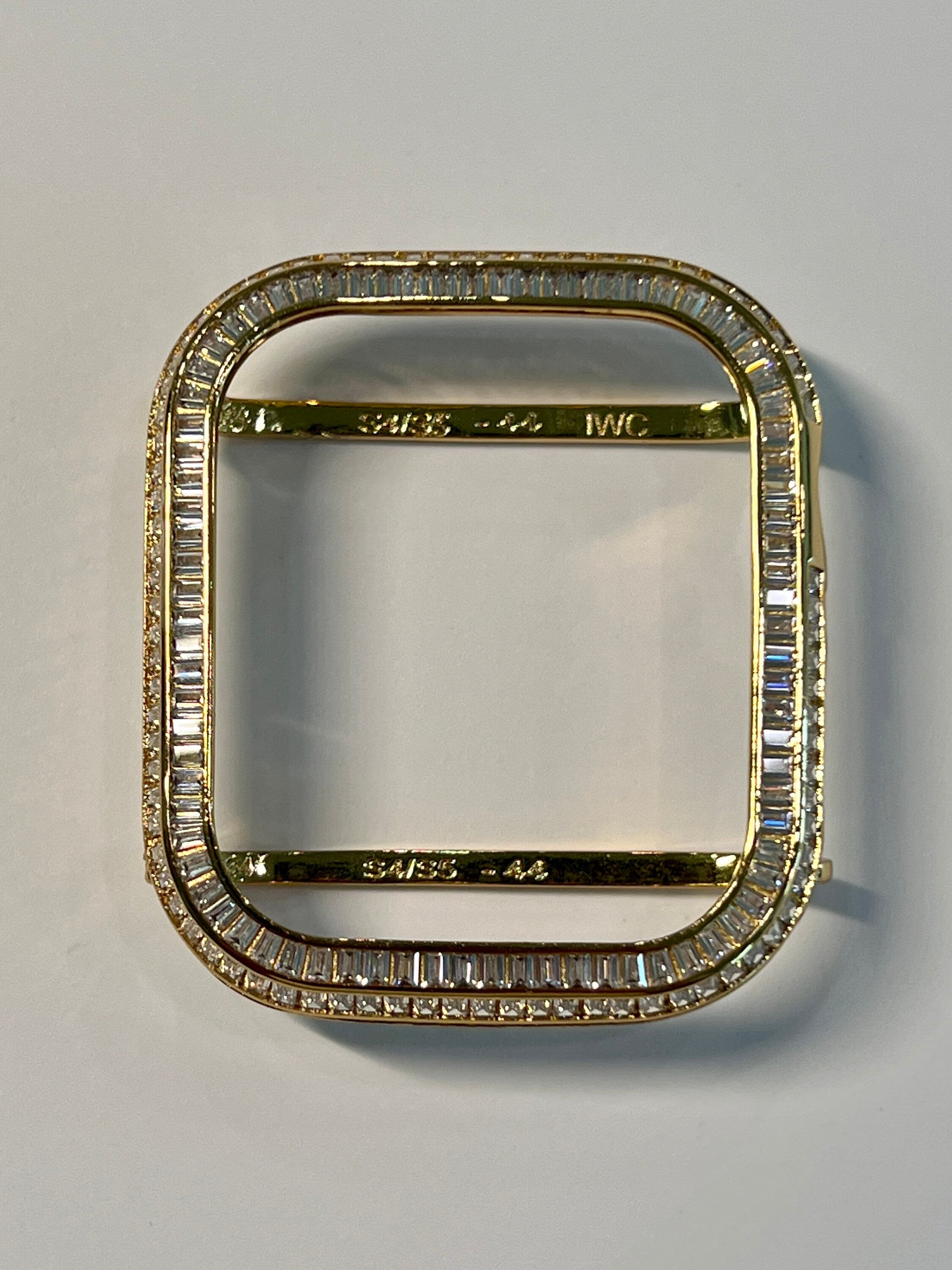 Designer Apple Watch Lab Diamond Bezel Cover Gold 40mm 41mm 44mm 45mm with 3 Rows of Baguettes Smartwatch Bumper Bling