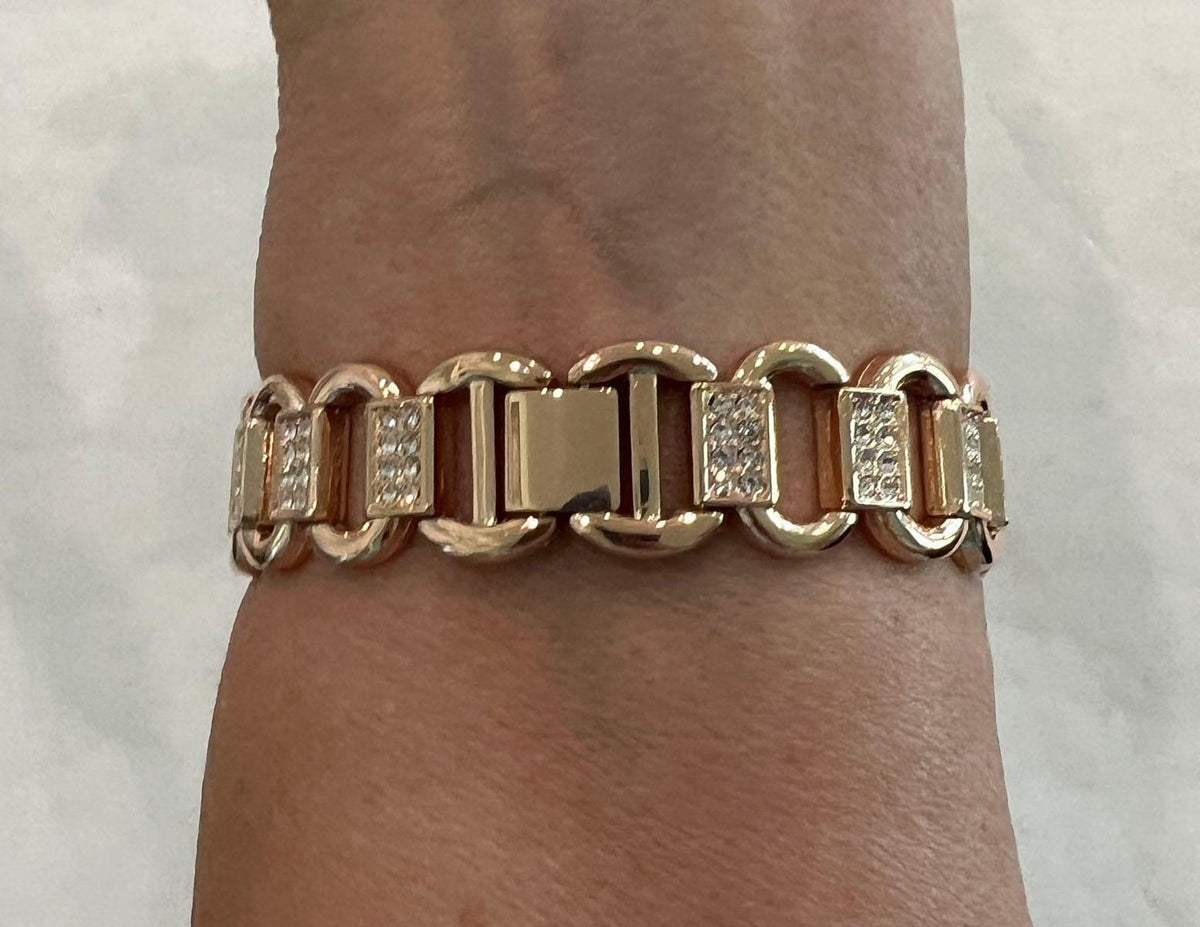 Gold Apple Watch Band Bracelet for Iphone Watch Swarovski Crystals & or Apple Watch Case Lab Diamond Baguettes 38mm-49mm Ultra Iwatch Candy