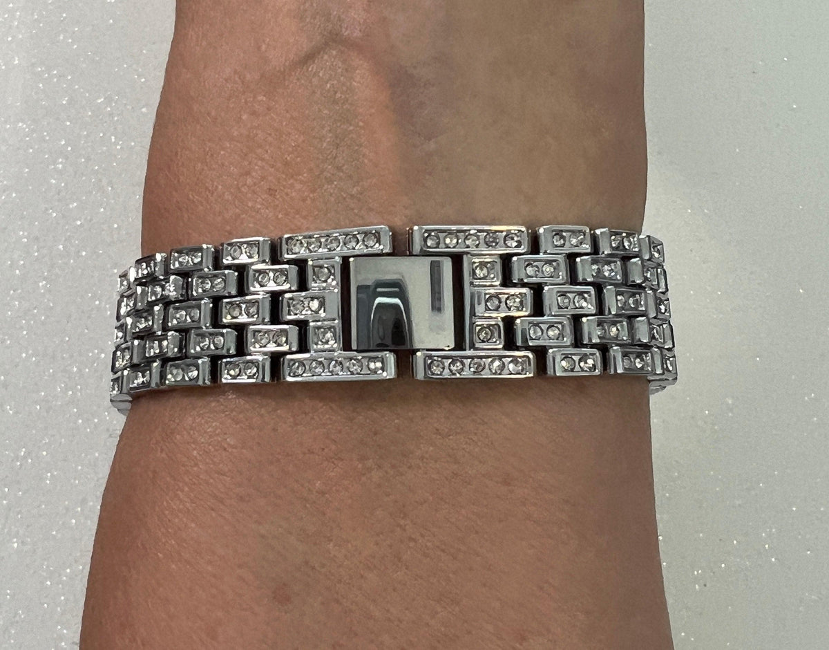 Designer Apple Watch Band Women 40mm 41mm 44mm 45mm Silver Crystal & or Apple Watch Case Lab Diamond Bezel Apple Watch Cover