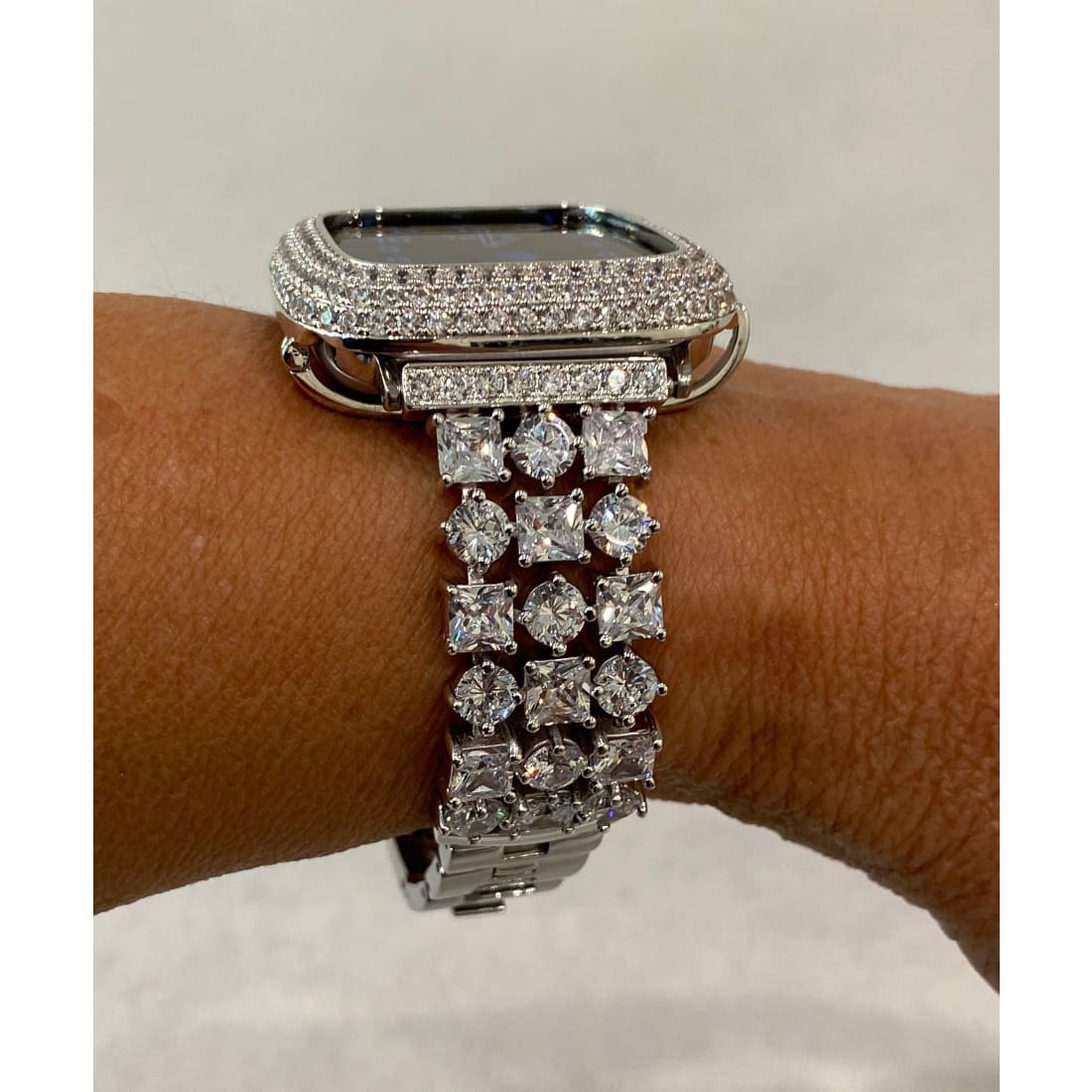 Reserved for Zina Apple Watch Band Woman Silver and or Apple Watch Cover Lab Diamond Bezel Bling 40mm + 3 extra links
