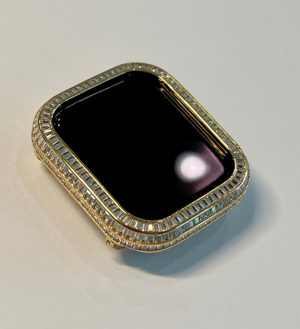 Designer Apple Watch Lab Diamond Bezel Cover Gold 40mm 41mm 44mm 45mm with 3 Rows of Baguettes Smartwatch Bumper Bling