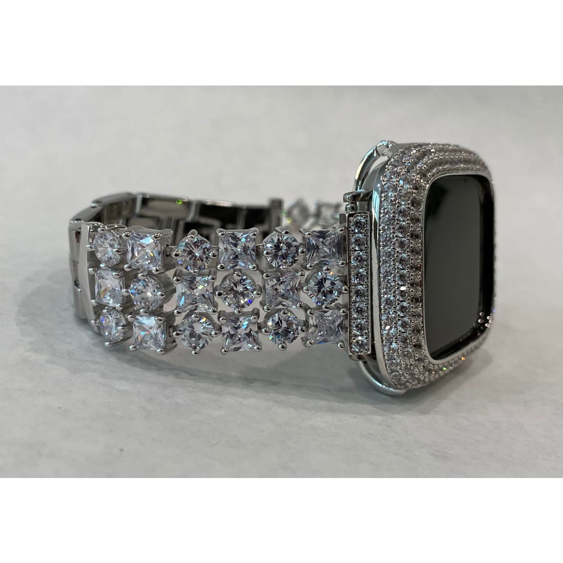 Reserved for Zina Apple Watch Band Woman Silver and or Apple Watch Cover Lab Diamond Bezel Bling 40mm + 3 extra links